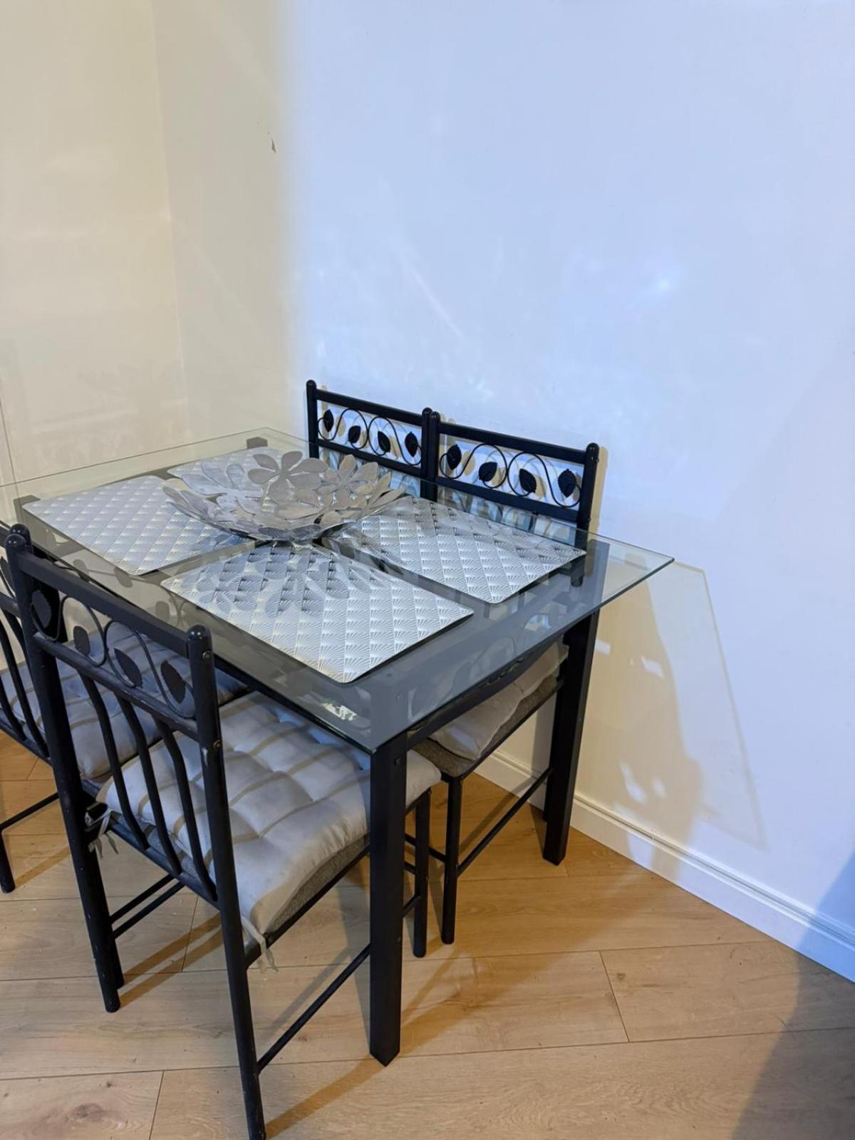 Appartements Sully Mantes-la-Jolie Εξωτερικό φωτογραφία